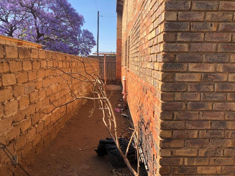 4 Bedroom Property for Sale in Mabopane North West